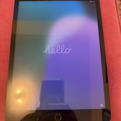 Apple iPad 7th Gen 10.2” (2019) – 32GB – Works Perfectly 📱