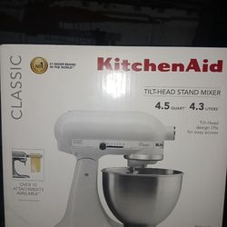 Kitchen Aid Stand Mixer White