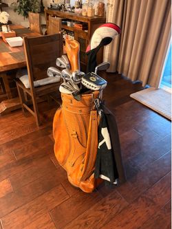 Right Handed TaylorMade Golf Clubs