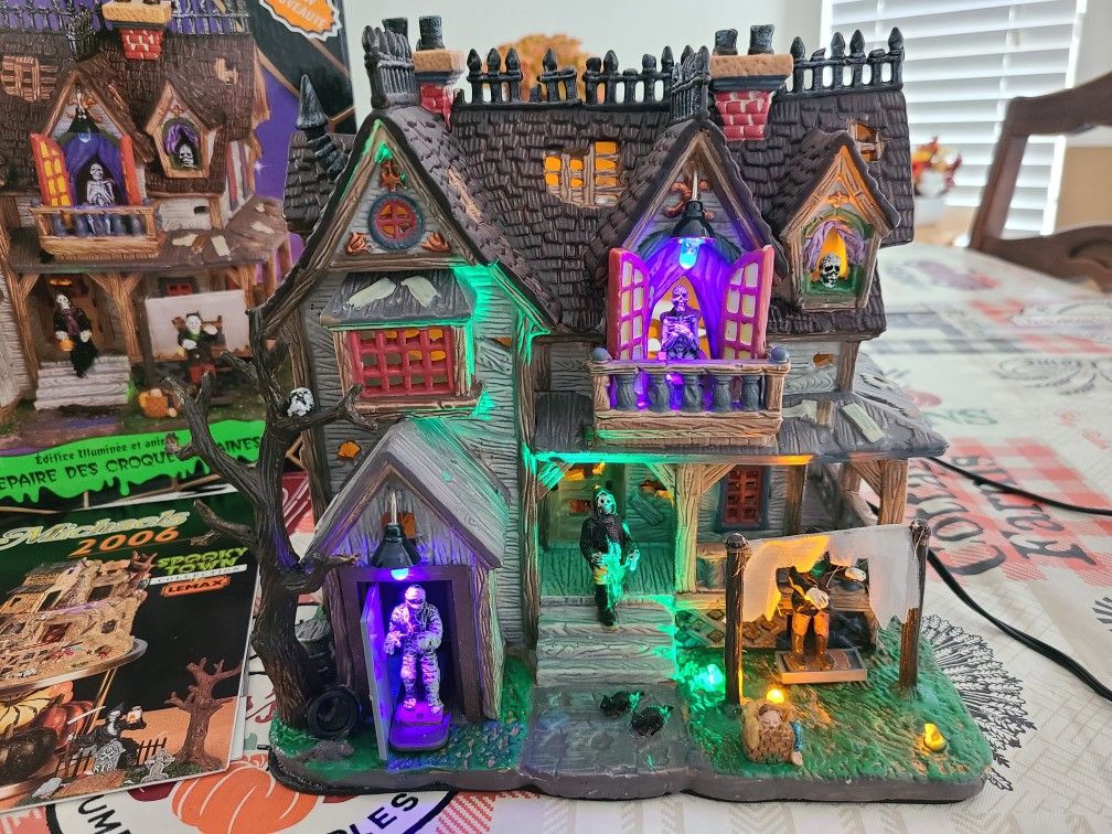 Lemax Spooky Town Boogeyman's Hangout