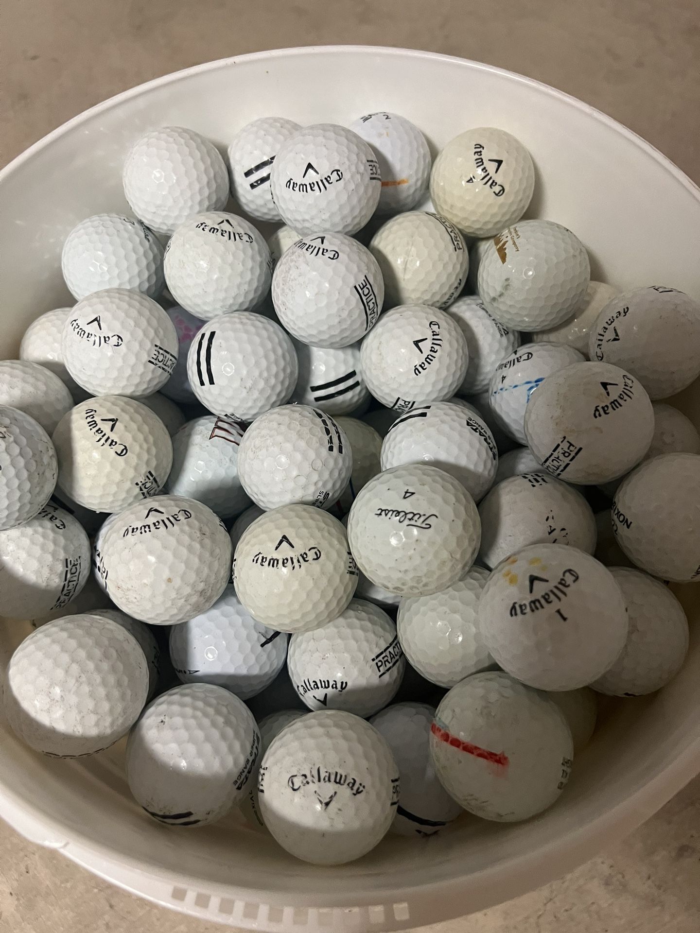 Golf Balls Golf Balls 220 Of Um - Great For The Weekend 