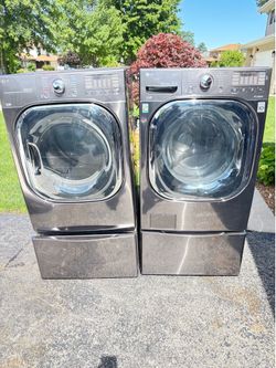 LG washer and gas dryer set