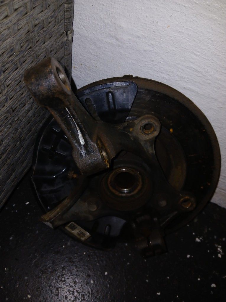 2021 Kia Soul Front  Wheel Hub Assembly 