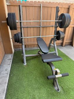 Hoist Weight Bench with Rack and Olympic Weight Set