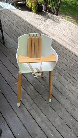 WeeSprout modern wooden chair