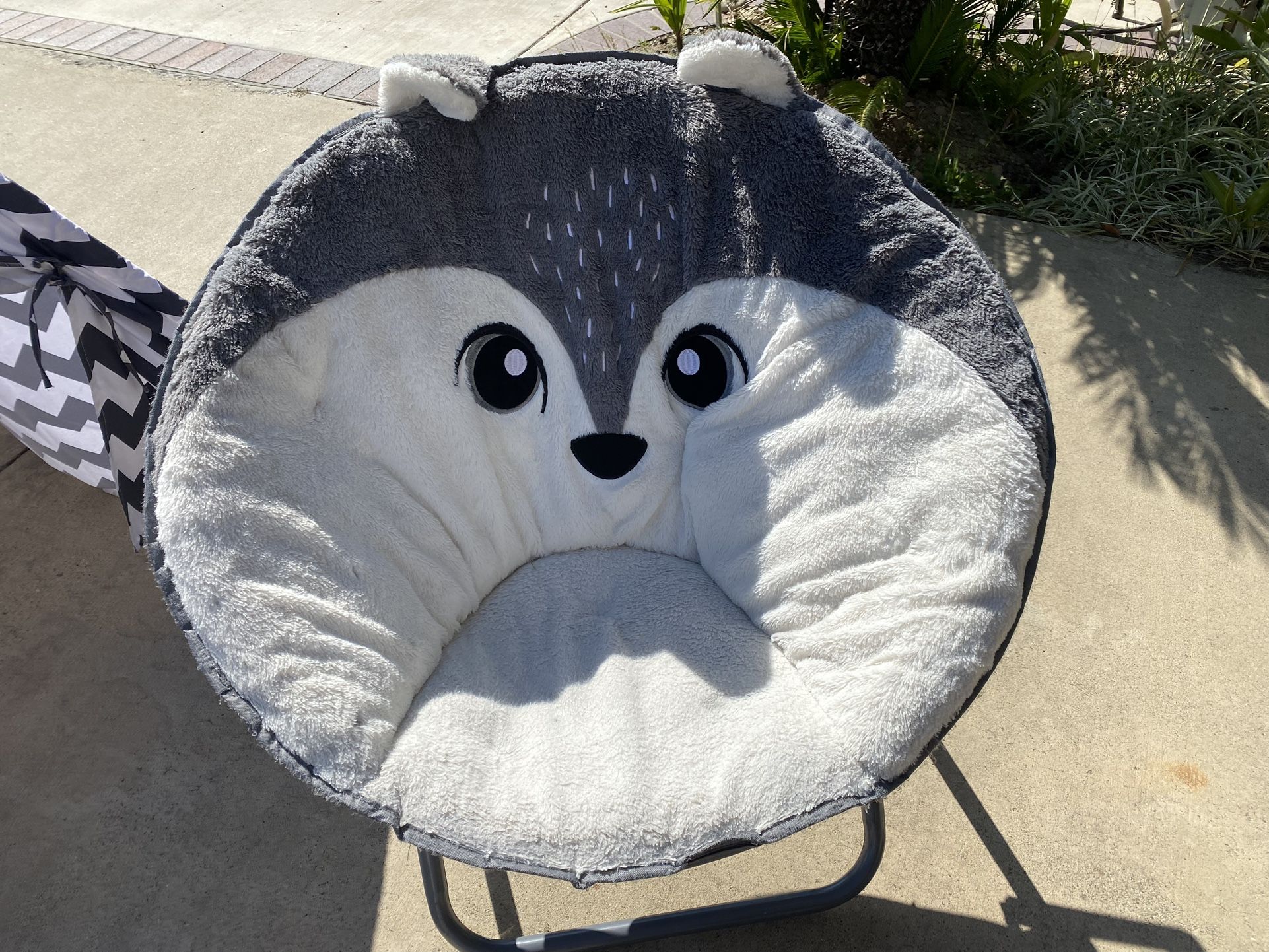 Saucer Chair