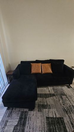 Sectional couch