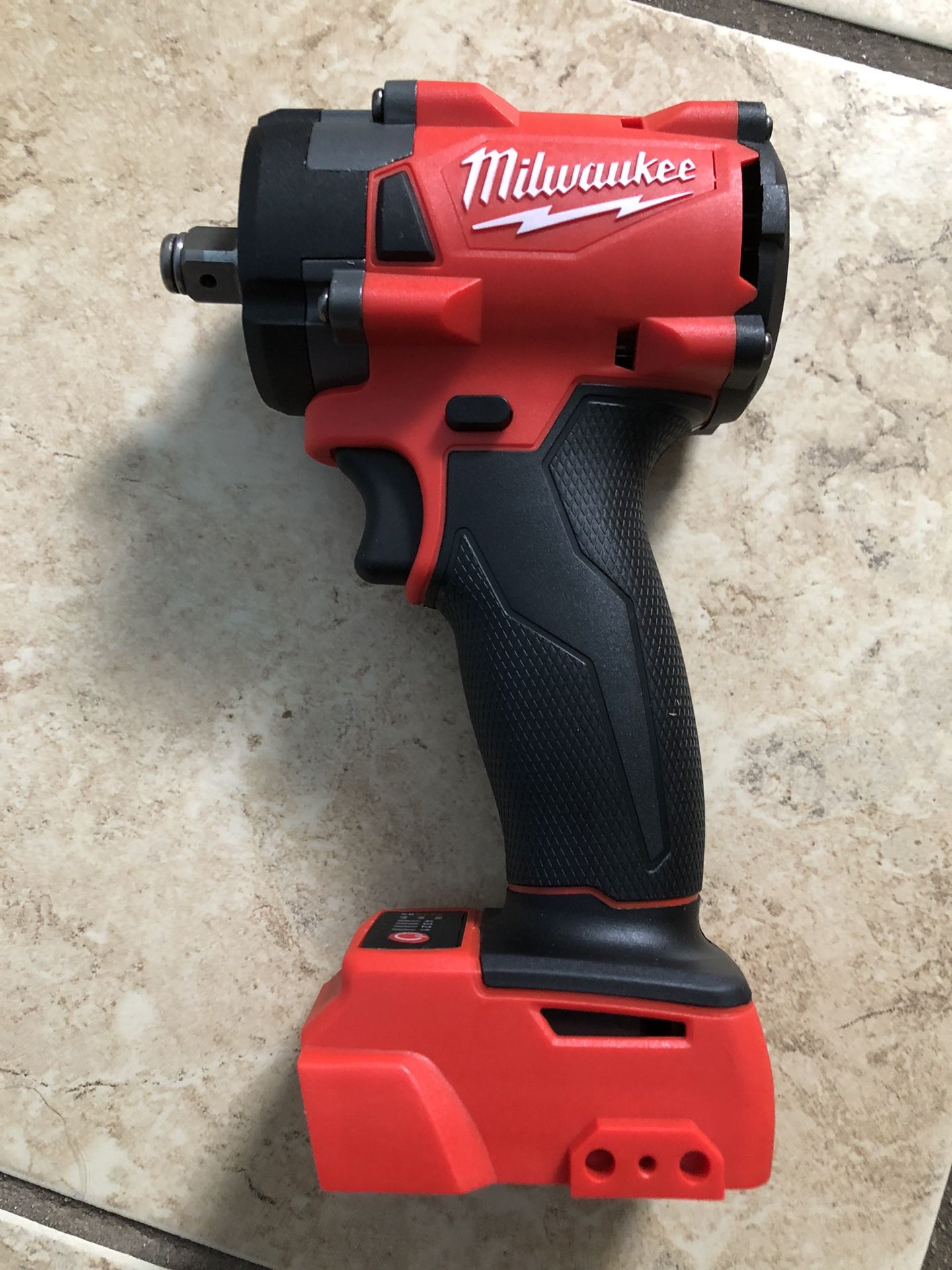 Milwaukee Impact Wrench Brushless 1/2 New