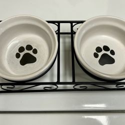 Ceramic pet bowls with stand