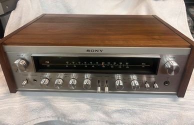 Vintage Beauty Sony 7055