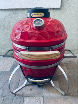 Vision Cadet Grill. Mini kamado ceramic style grill bbq smoker