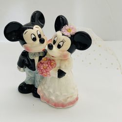 Disney Mickey & Minnie Mouse Wedding Ceramic Figurine Bride & Groom Cake Topper