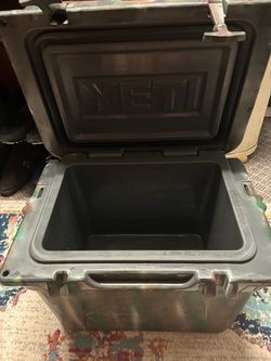 YETI RODEY 20QT Cooler