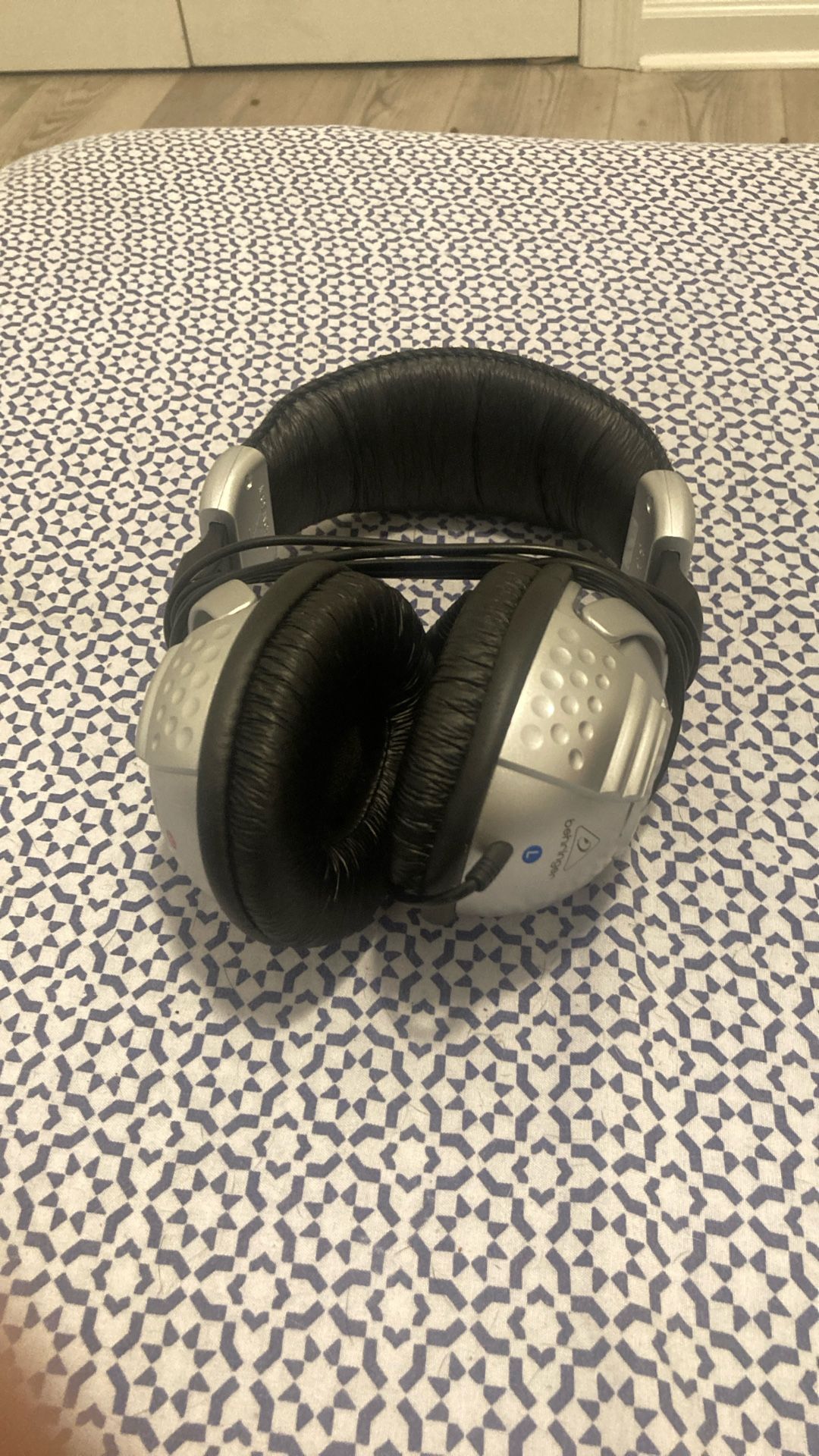 Noise Canceling Studio Headphones