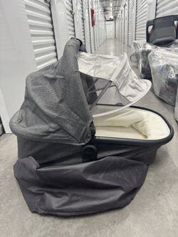 Uppababy Bassist | Uppababy V2 Stroller | Baby Breeza nursing items |