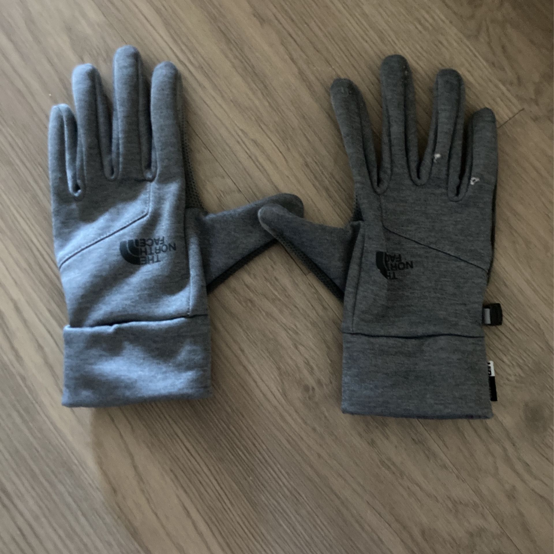 Medium north face winter gloves
