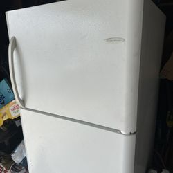 Frigidaire Ice Cold