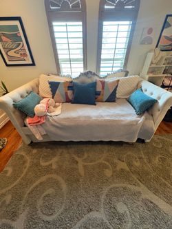 Beautiful Daybed