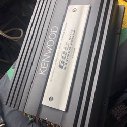 Kenwood 2 Channel 600 Watts Maximum Power Amplifier