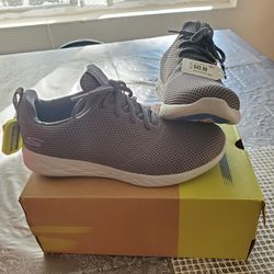 Men sketchers