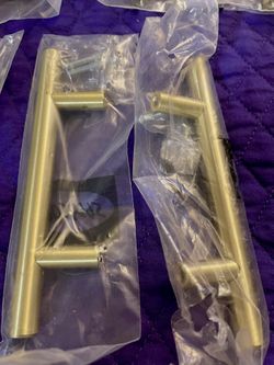 4 Brushed brass handles