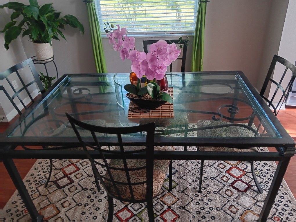 Dining Table 4 Chairs And Table
