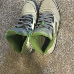 Used Jordan 5 Green Bean