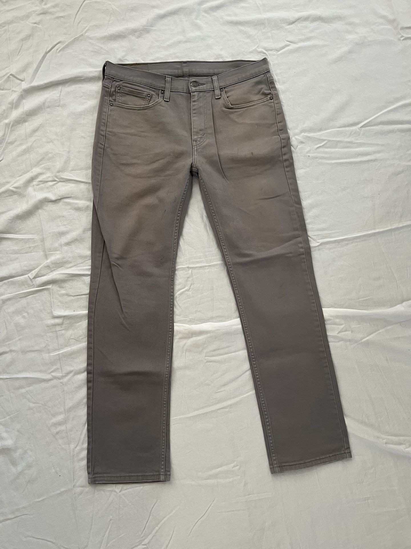514 Distressed Gray Levis Jeans, Size 33