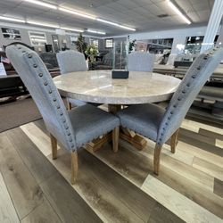5 Pc Dining Table 🎉🎉🎉
