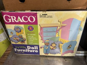 Graco Dollhouse. New, Open Box