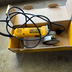 Dewalt D28110 1/2” angle grinder, good condition