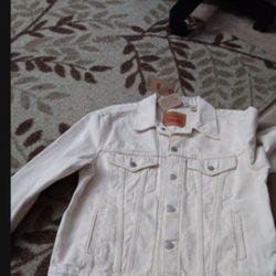 Ladies Levi Jacket. Off White.  Medium.  New