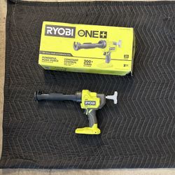 RYOBI ONE+ 18V Cordless 10 oz. Caulk & Adhesive Gun (Tool Only)