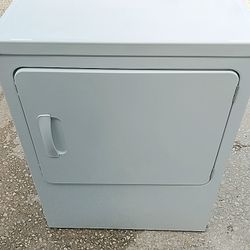 LIKE NEW ELECTRIC DRYER 