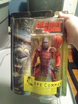 Planet of the apes ape commander