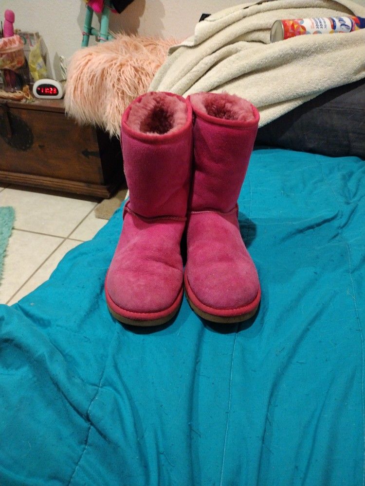 Like New Hot Pink Uggs