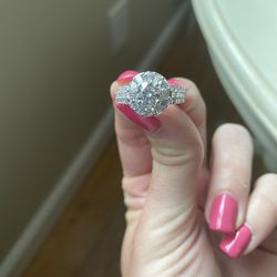 Diamond Engagement Ring (Full Set Avaliable)