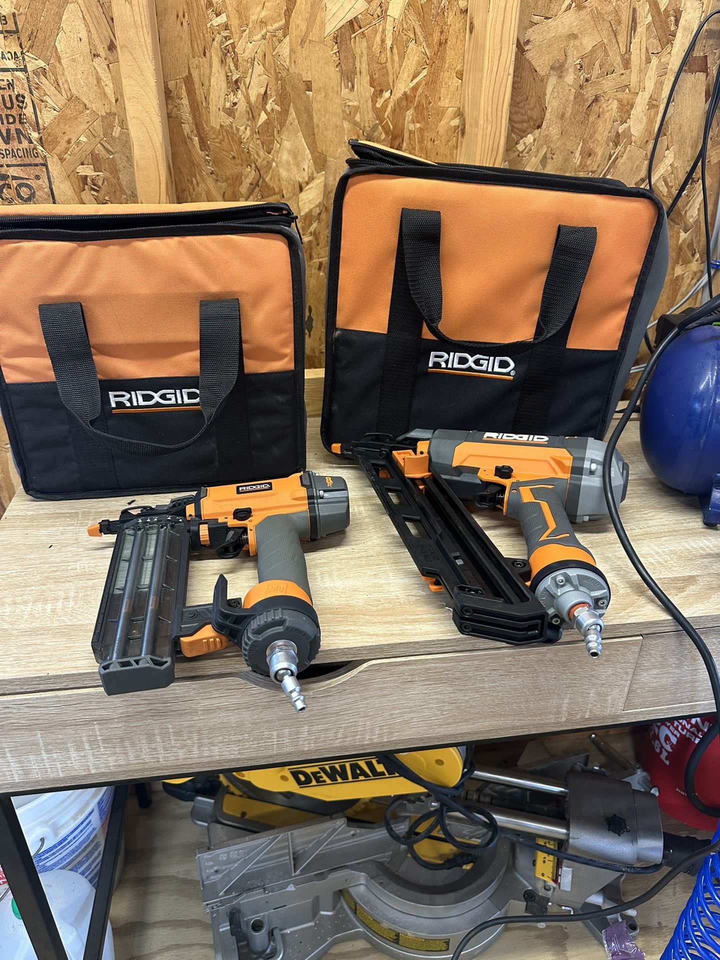 Rigid Finish Nailers 15 & 18 Gauge with Campbell Hausfeld Air Compressor