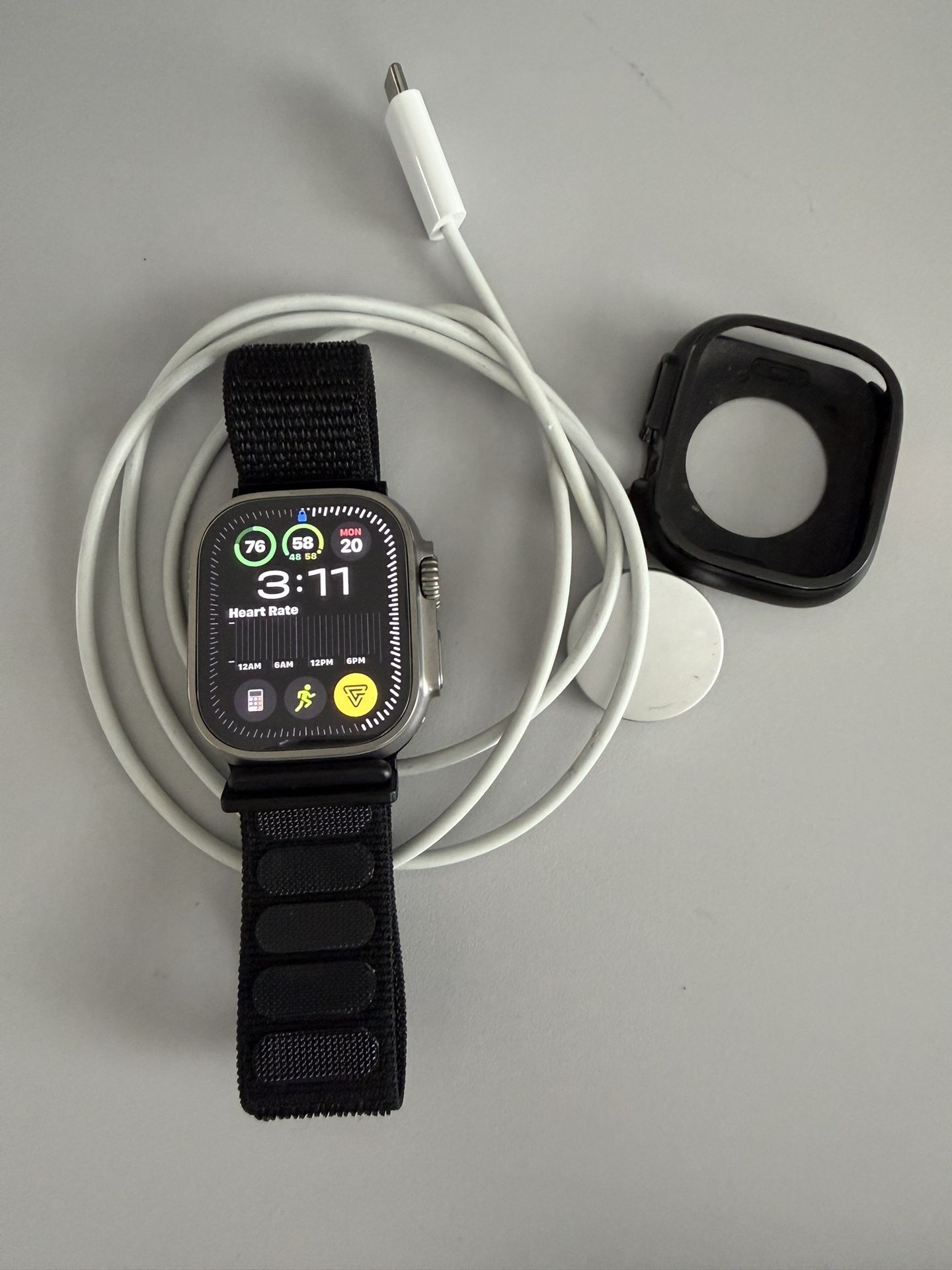 Apple Watch Ultra 1