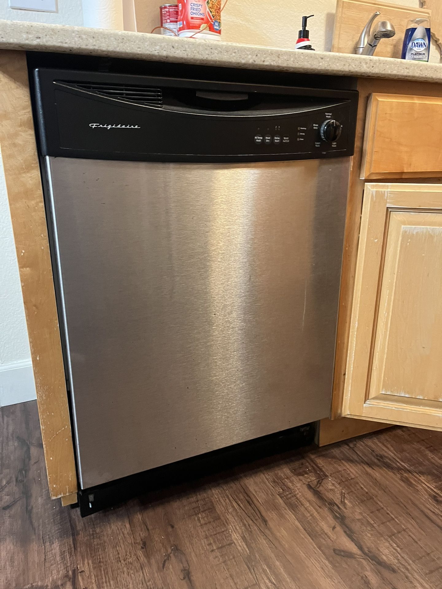 Free Dishwasher. Pickup on Saturday 