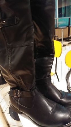 Womans knee boots 8.5 real leather