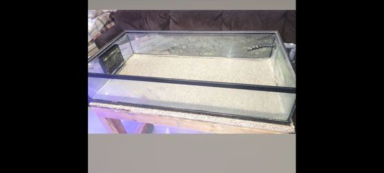 Saltwater lowboy reef tank