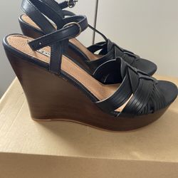 UGG Platform Shoes - Fits Size 6/6.5