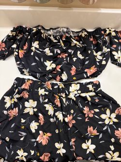 SHEIN Black Floral Two-Piece Crop Top and Shorts Set