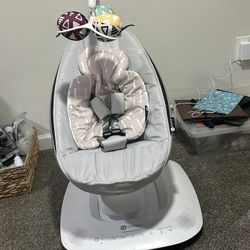 mamaRoo Multi-Motion Baby Swing Smart Connectivity