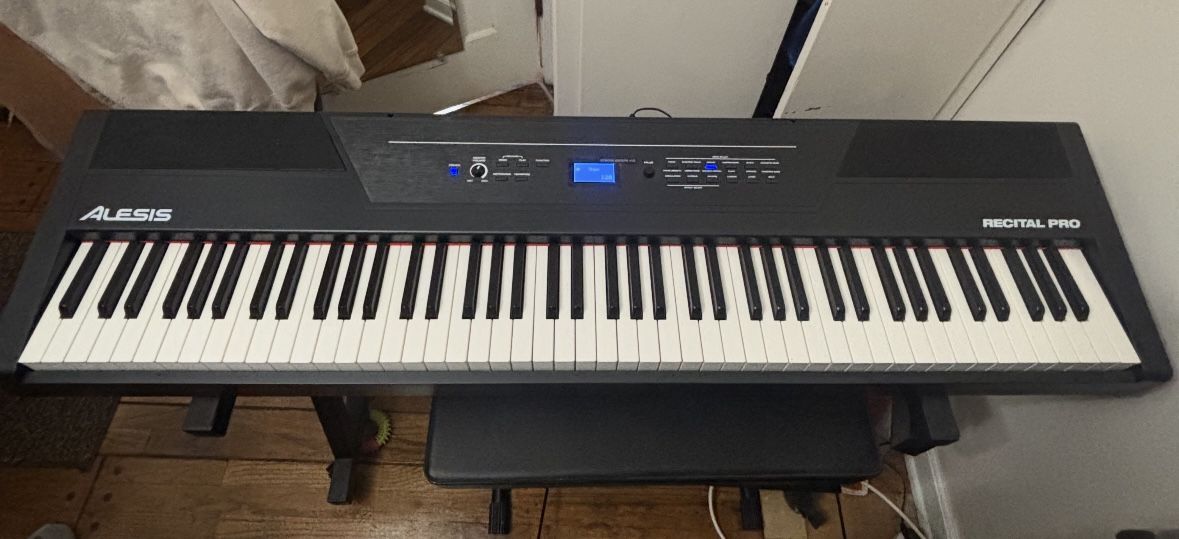 Alesis 88 Keys Digital Pro Recital With Chair And Cover  