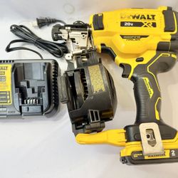 DEWALT DCN45RND1 20V 15 Degree Lithium-Ion Cordless Coil Roofing Nailer Kit 2AH  Scratch, scruff here and there, still in good working condition. This