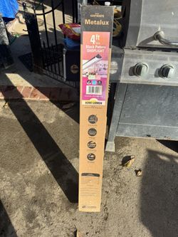 4ft Black Pattern Shop Light 