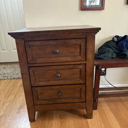 San Mateo Tuscan Brown 3-drawer Nightstand  