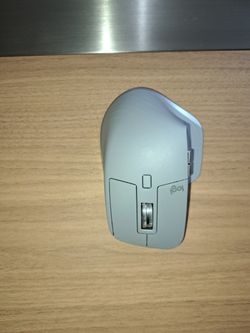 LOGITECH MX MASTER 3  LIKE NEW
